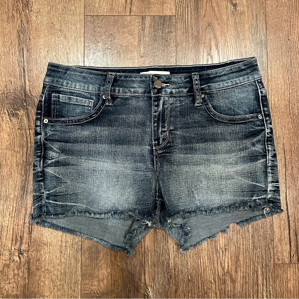 BKE Victoria Shorts